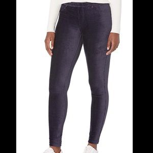HUE Corduroy Leggings